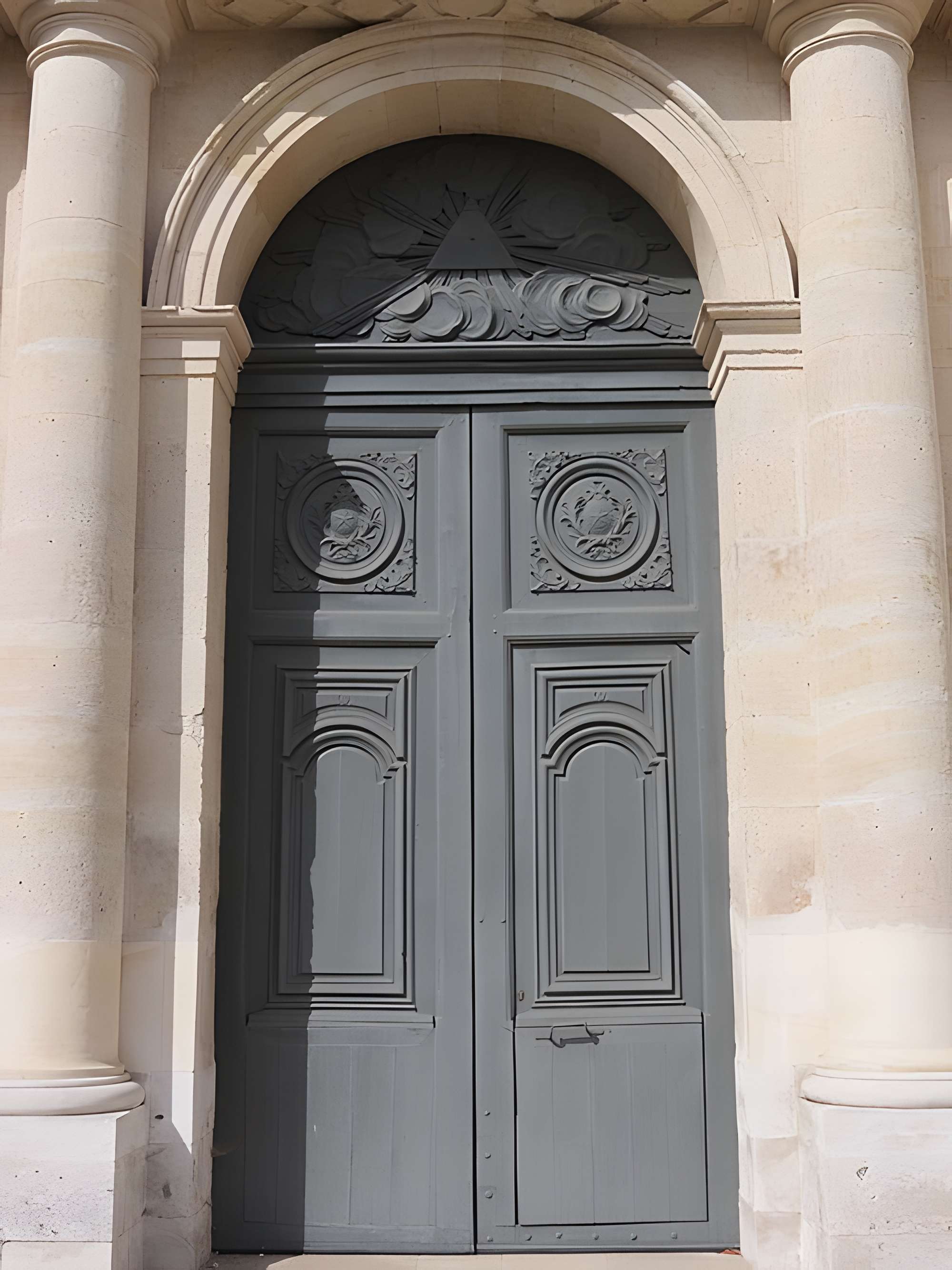 Ancienne chapelle Saint-Yon, dépendant actuellement du C.E.S. Alexis-Carrel