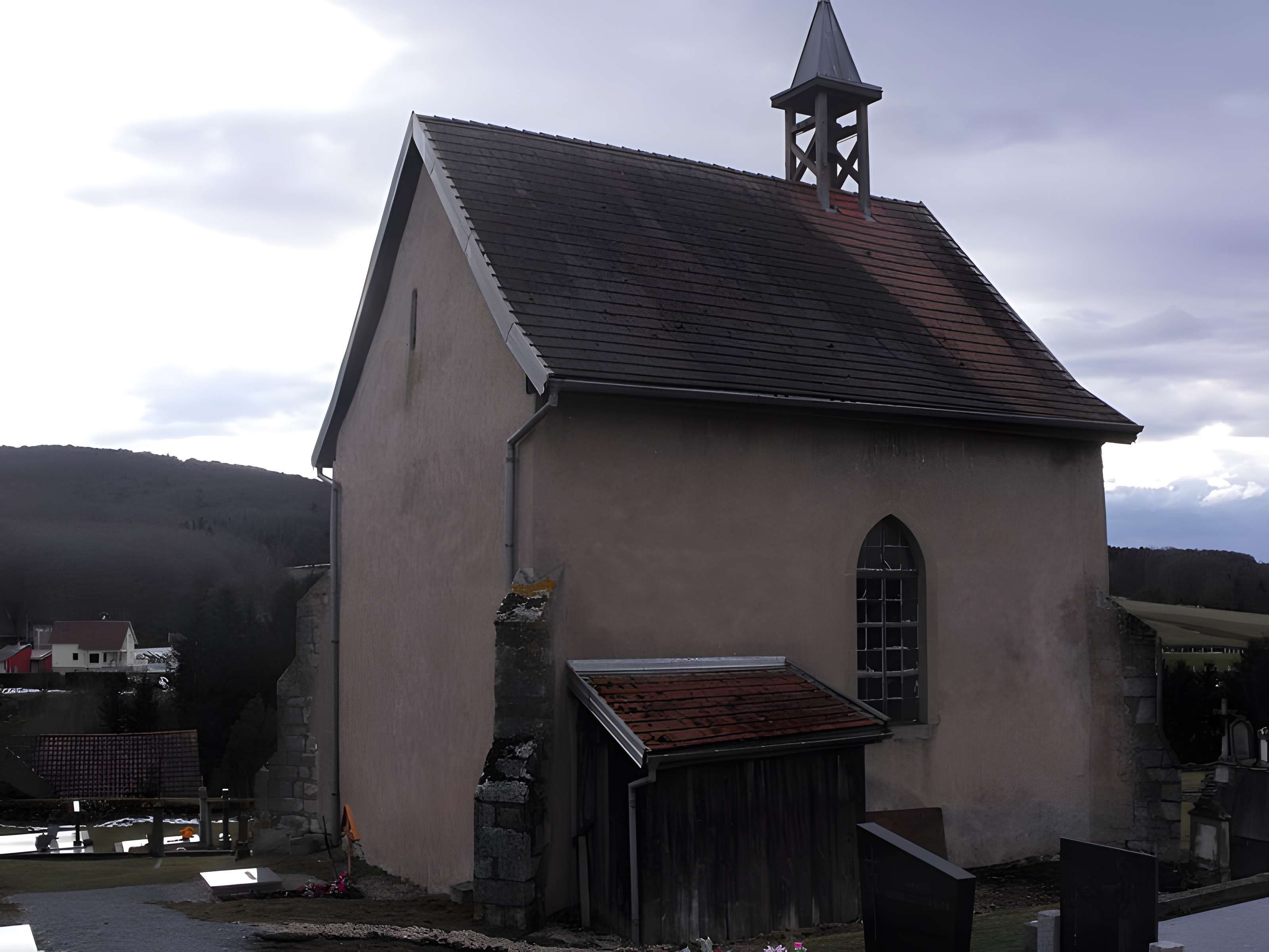Chapelle du cimetière de Réchésy