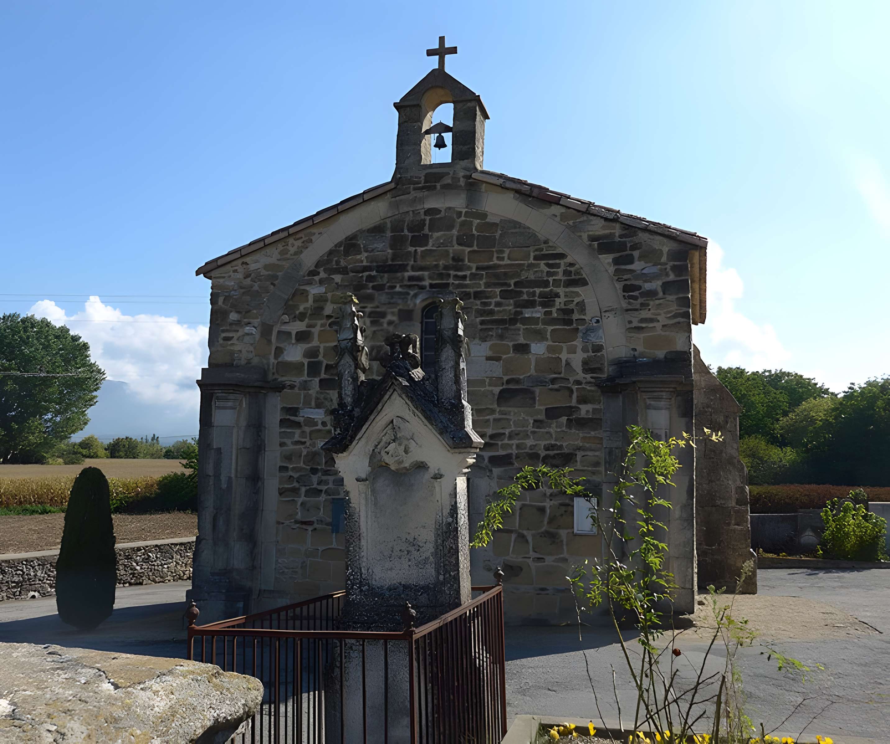 Chapelle du cimetière d'Upie
