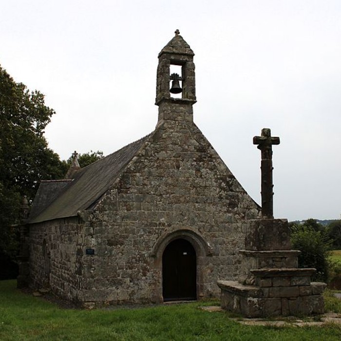 Photo de Chapelle et croix de la Trinité