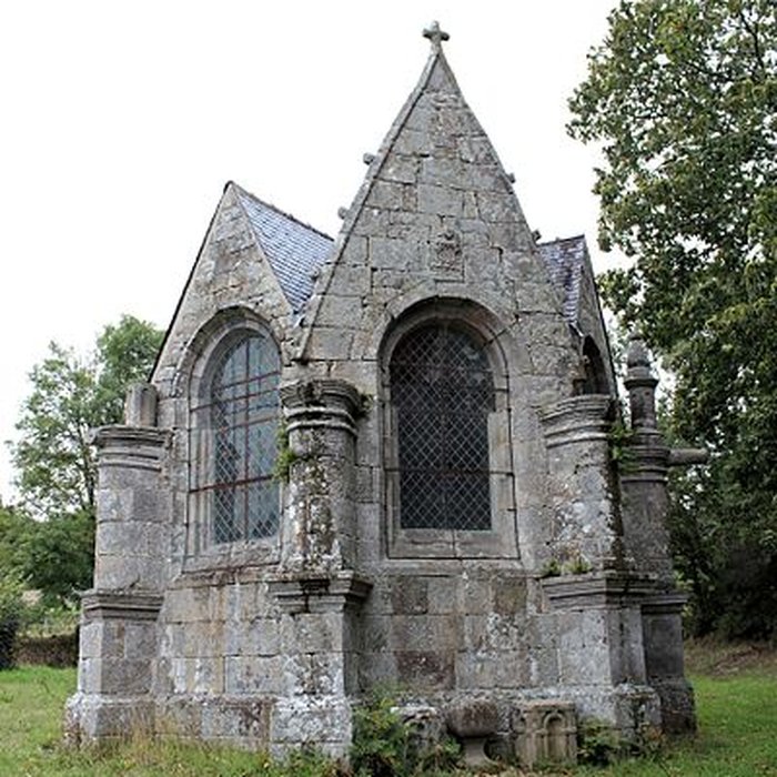Photo de Chapelle et croix de la Trinité