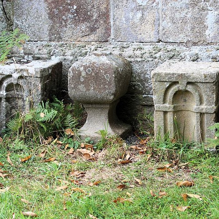 Photo de Chapelle et croix de la Trinité