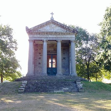 Chapelle expiatoire du Champ-des-Martyrs à Brech