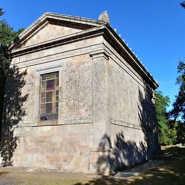 Chapelle expiatoire du Champ-des-Martyrs à Brech