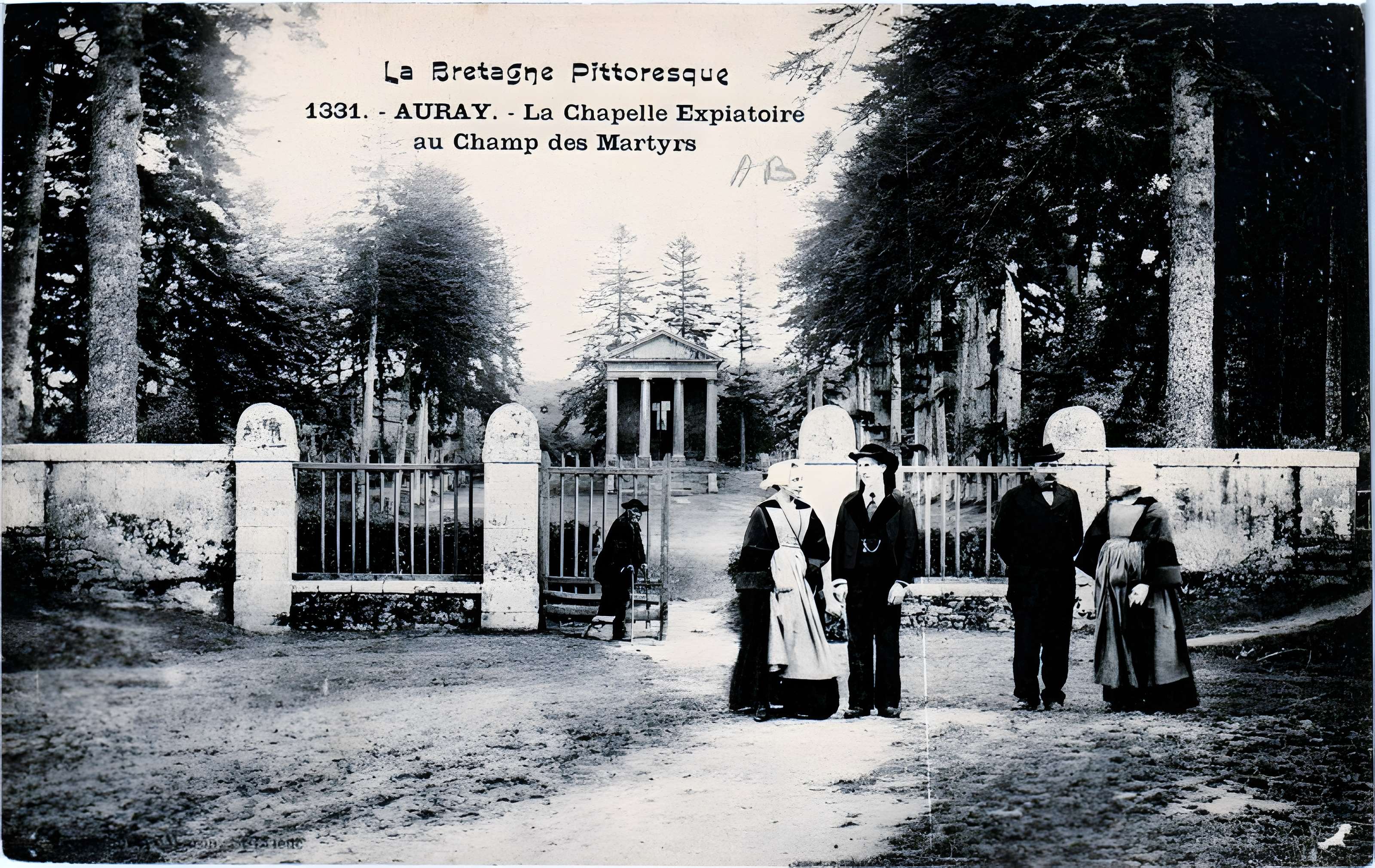 Chapelle expiatoire du Champ-des-Martyrs à Brech