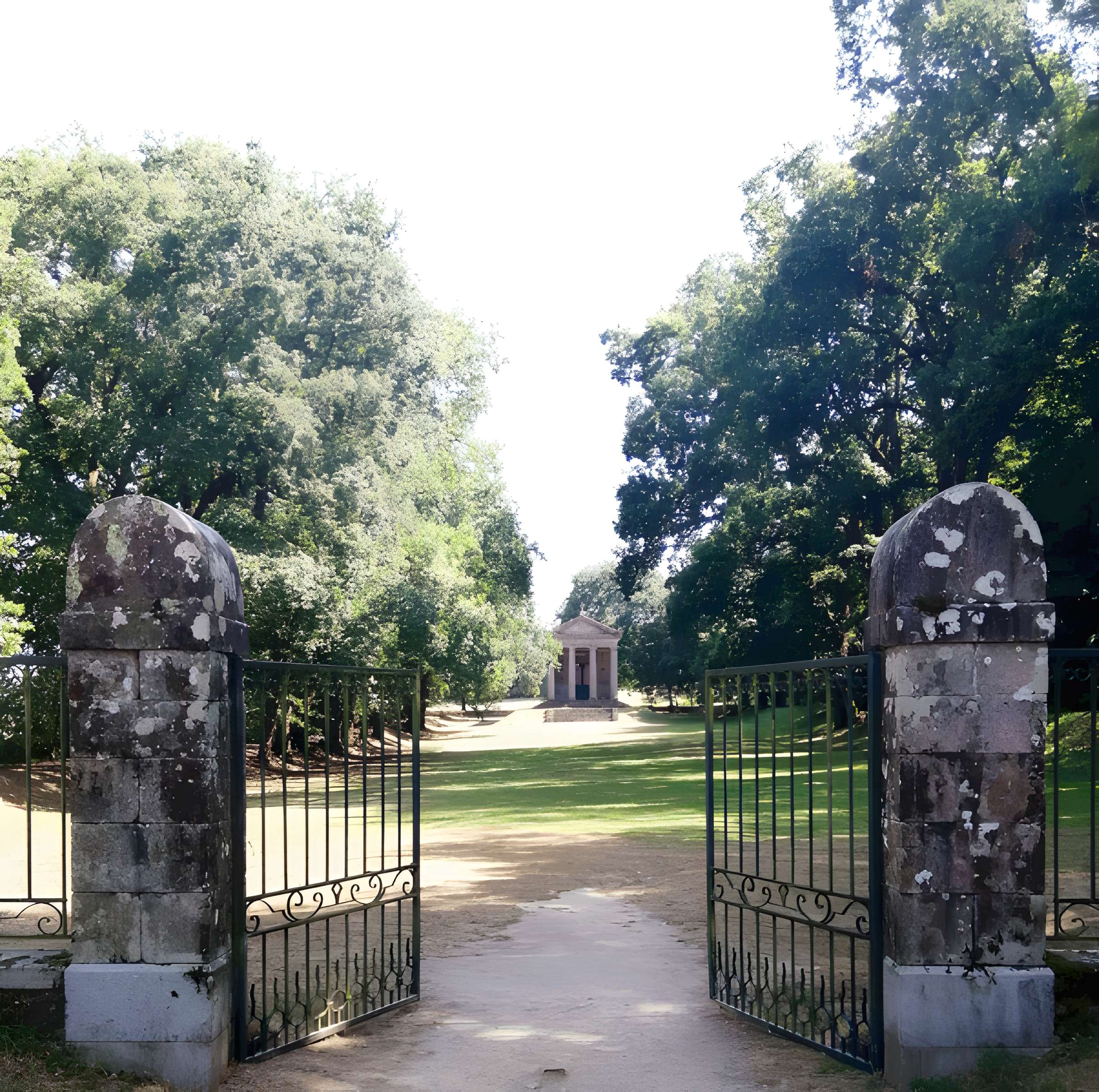 Chapelle expiatoire du Champ-des-Martyrs à Brech