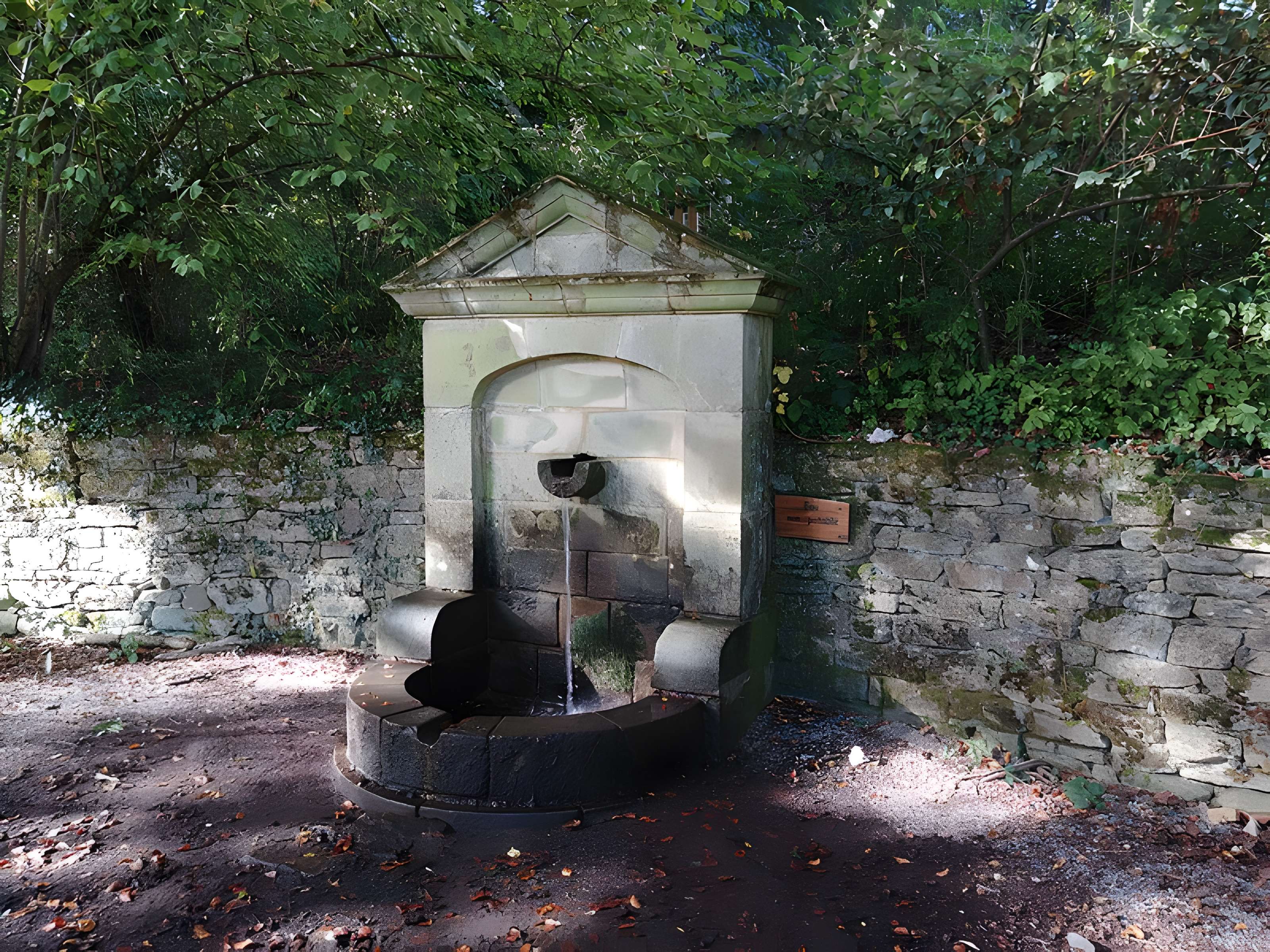 Chapelle expiatoire du Champ-des-Martyrs à Brech