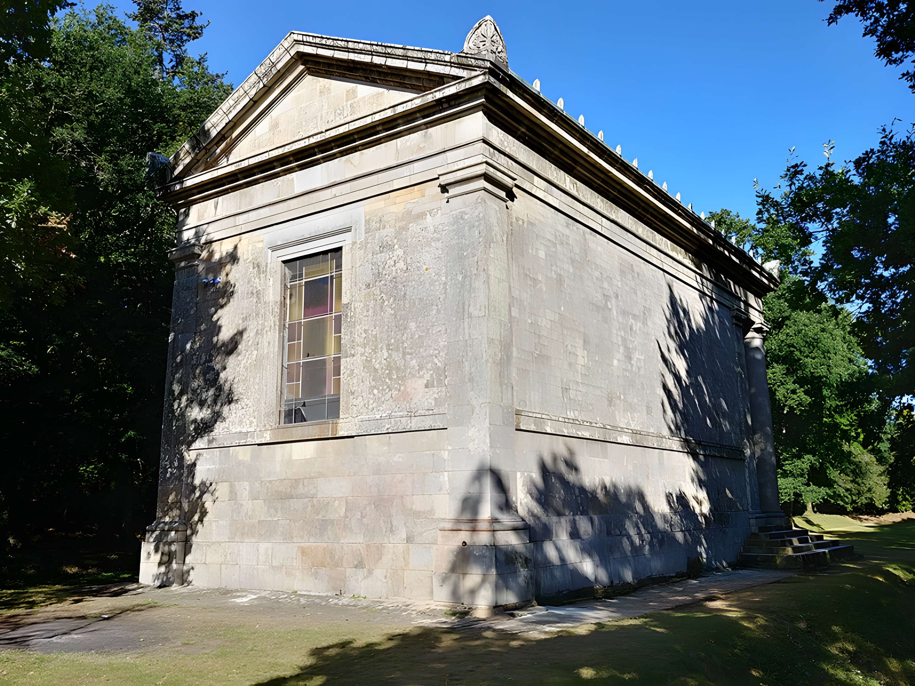 Chapelle expiatoire du Champ-des-Martyrs à Brech