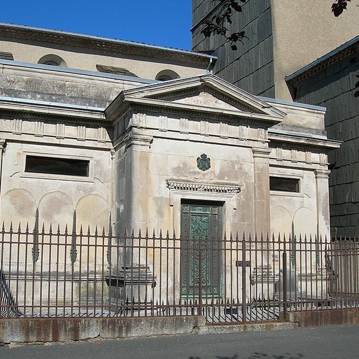 Photo de Chapelle funéraire de la famille Soult à Saint-Amans-Soult