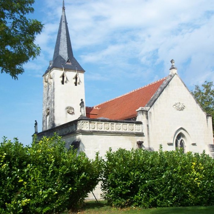 Photo de Chapelle funéraire de la Madeleine à Beaumont