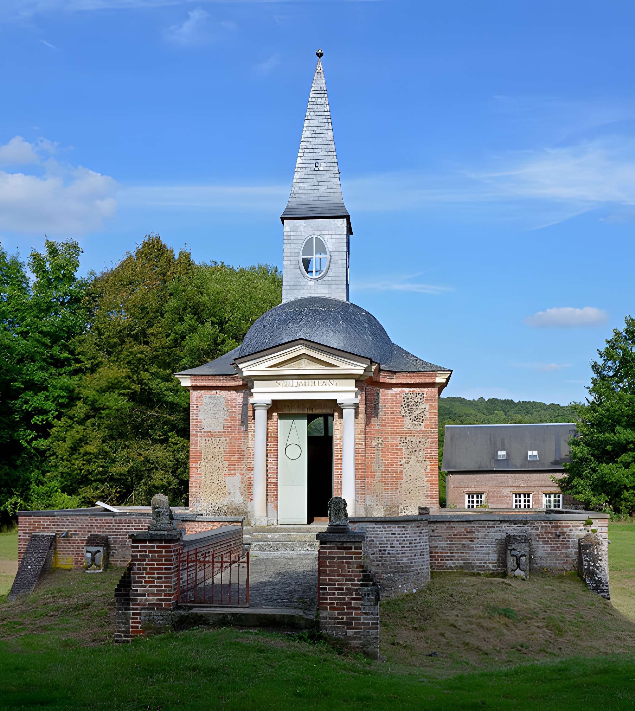 Chapelle funéraire Saint-Laurian à Saint-Denis-le-Thiboult