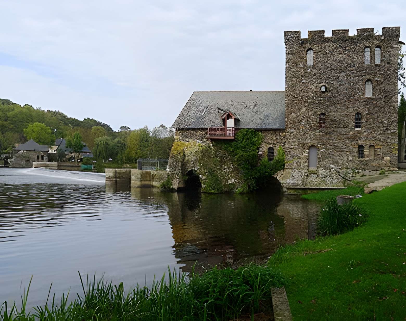 Moulin à eau de la Chaussée à Chenillé-Changé 