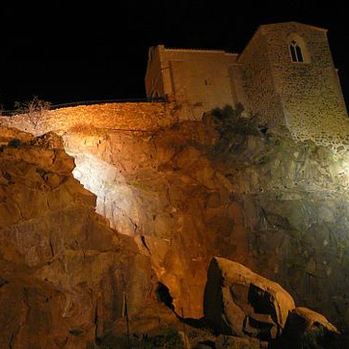 Photo de Chapelle de style roman vieille