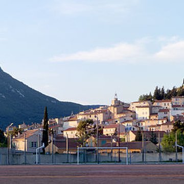 Chapelle de style roman vieille