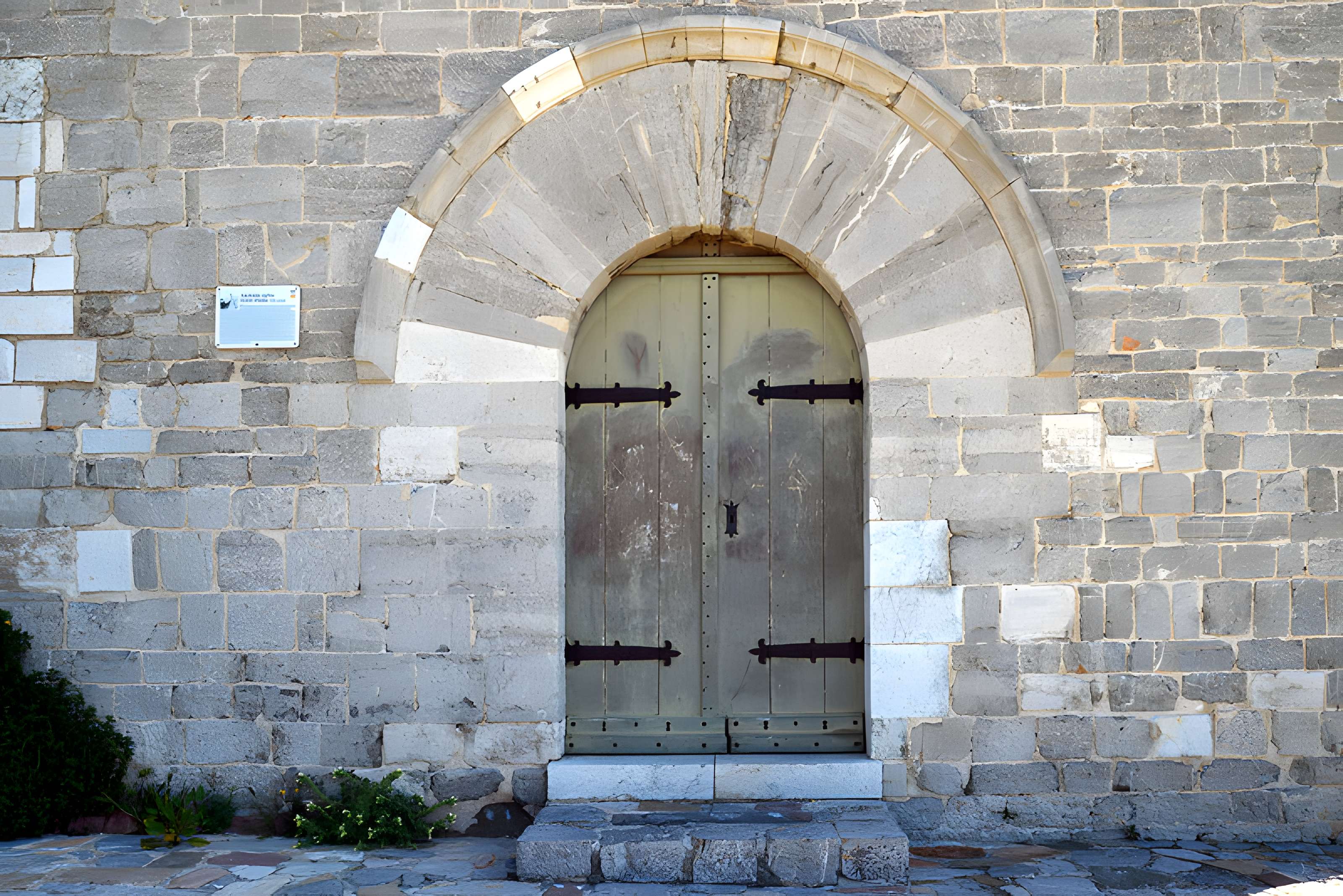 Chapelle de style roman (vieille)