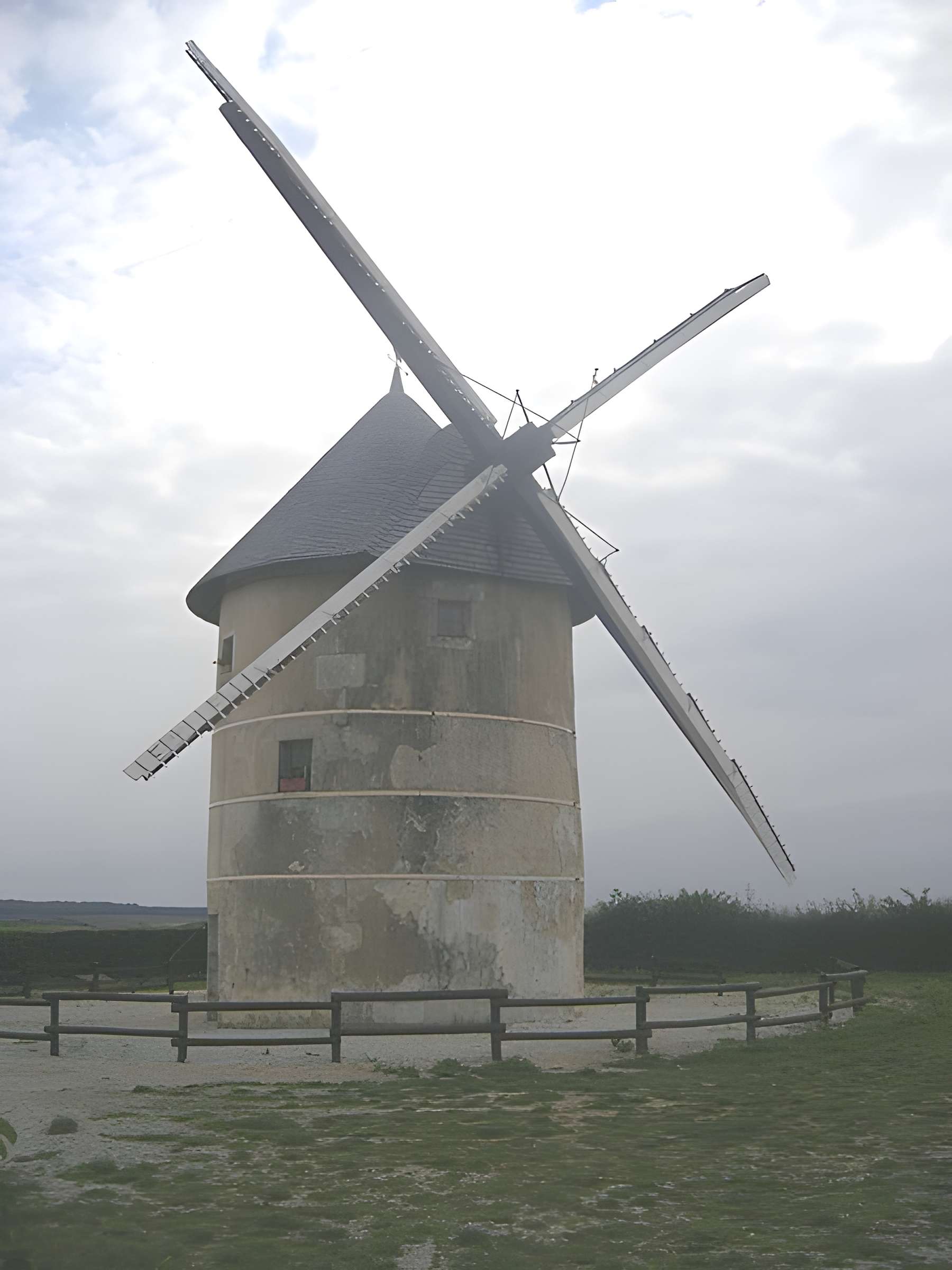 Moulin à vent Dautin à Migé