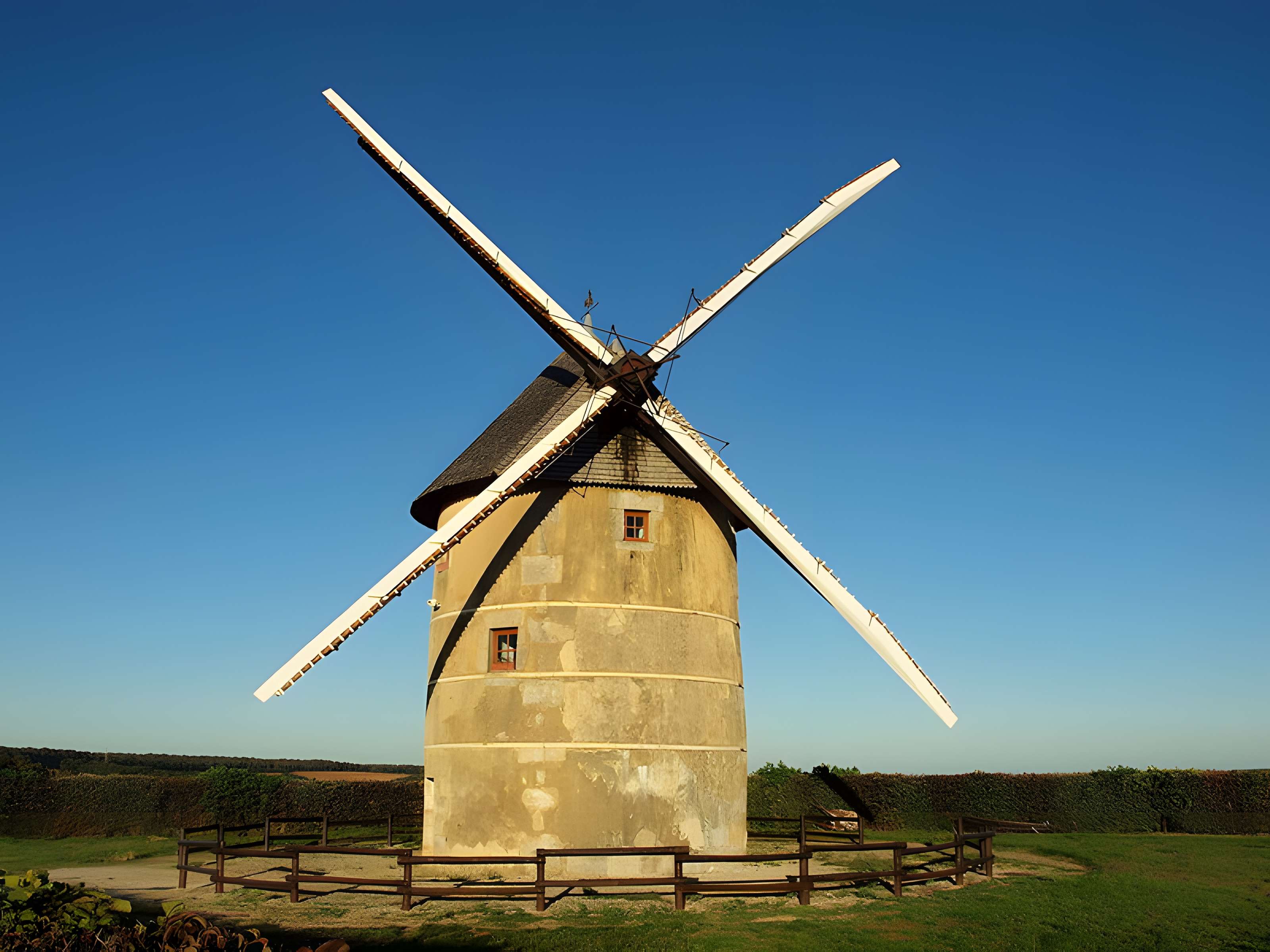 Moulin à vent Dautin à Migé