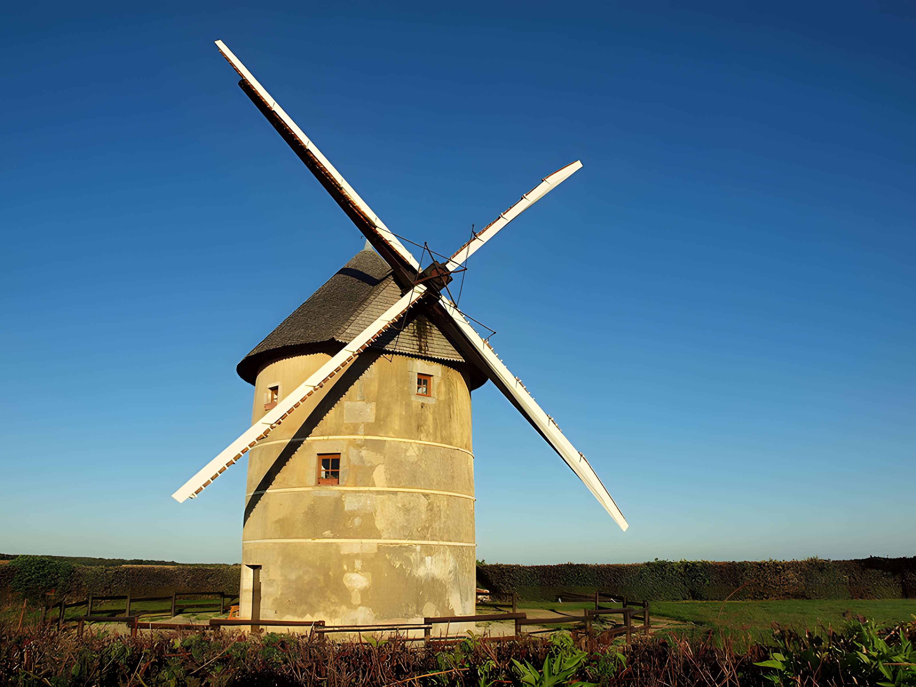 Moulin à vent Dautin à Migé