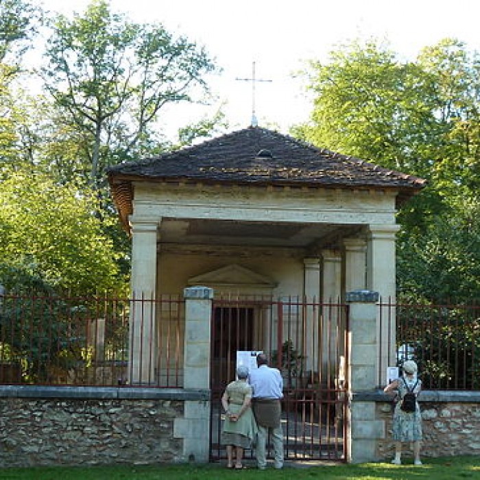 Photo de Chapelle Notre-Dame-de-Bon-Secours à Fontainebleau