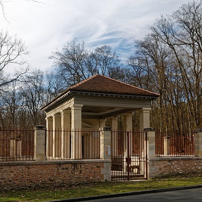 Photo de Chapelle Notre-Dame-de-Bon-Secours à Fontainebleau