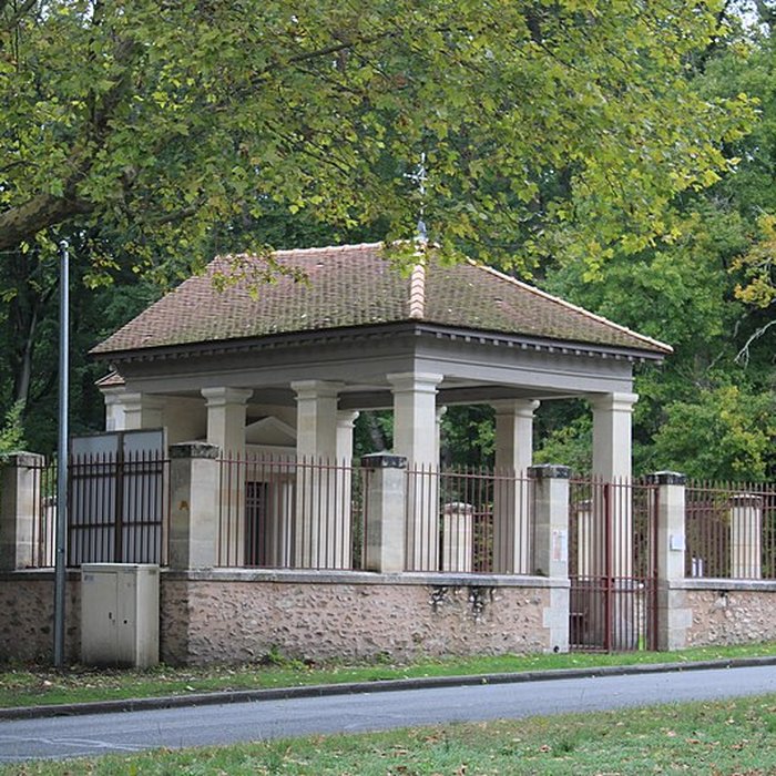 Photo de Chapelle Notre-Dame-de-Bon-Secours à Fontainebleau
