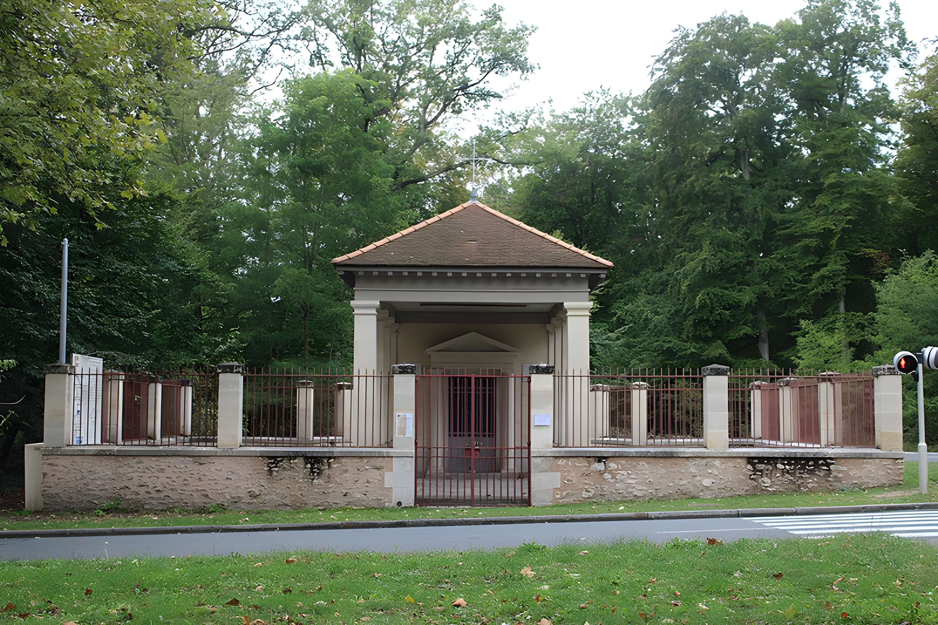 Chapelle Notre-Dame-de-Bon-Secours à Fontainebleau