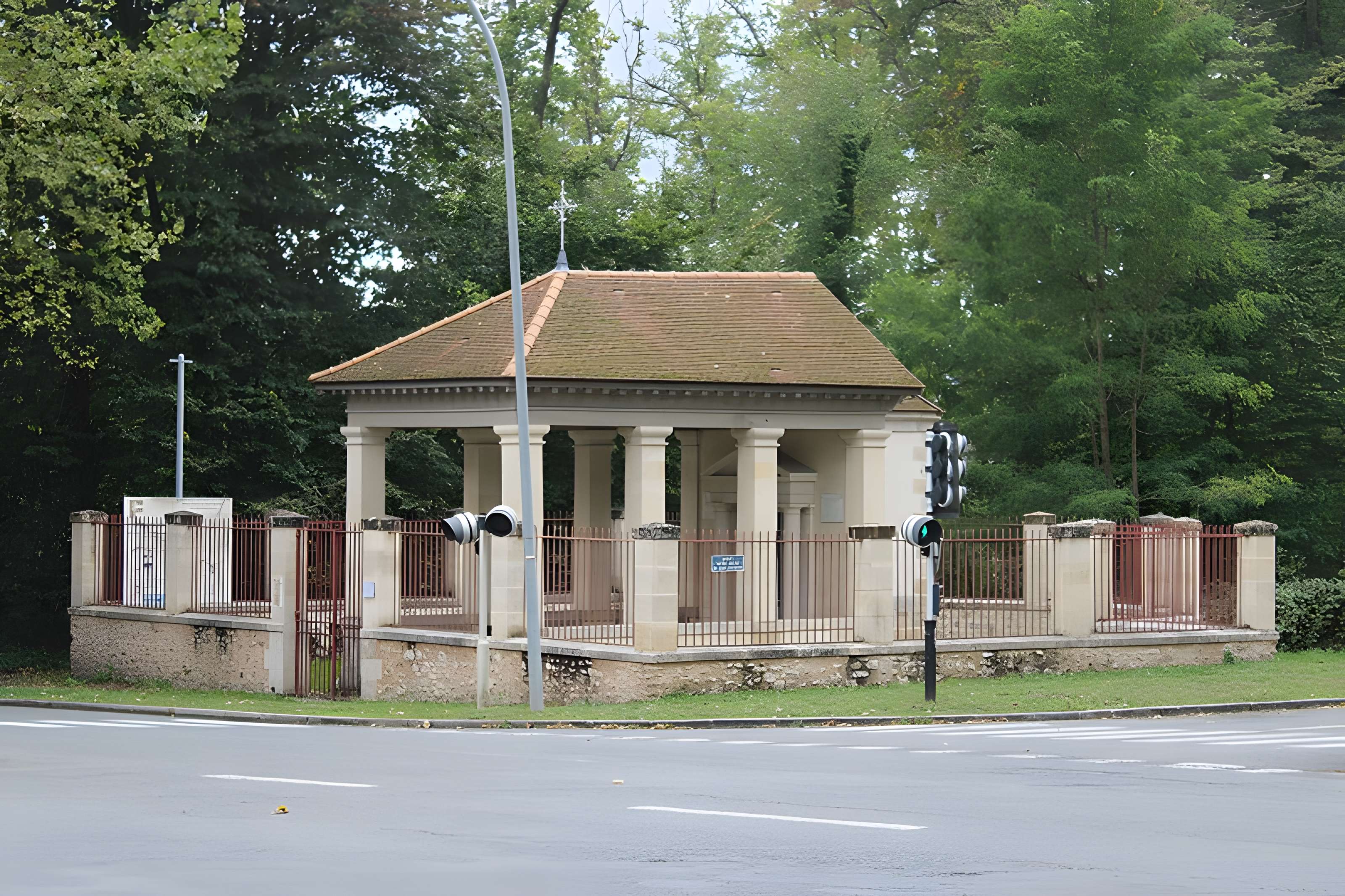 Chapelle Notre-Dame-de-Bon-Secours à Fontainebleau