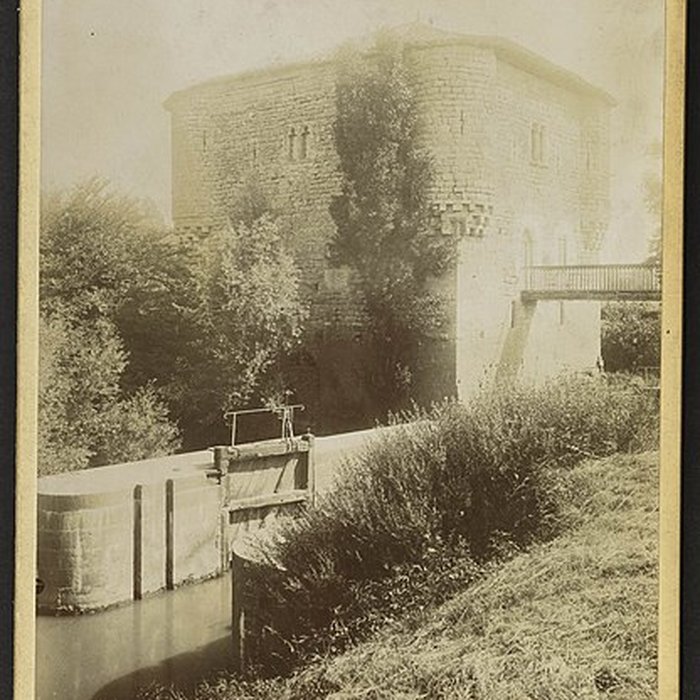 Photo de Moulin fortifié de Bagas