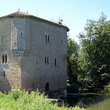 Moulin fortifié de Bagas