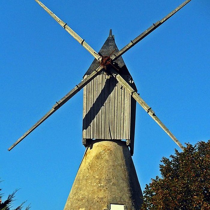 Photo de Moulin de Bourgdion à Saint-Rémy-la-Varenne