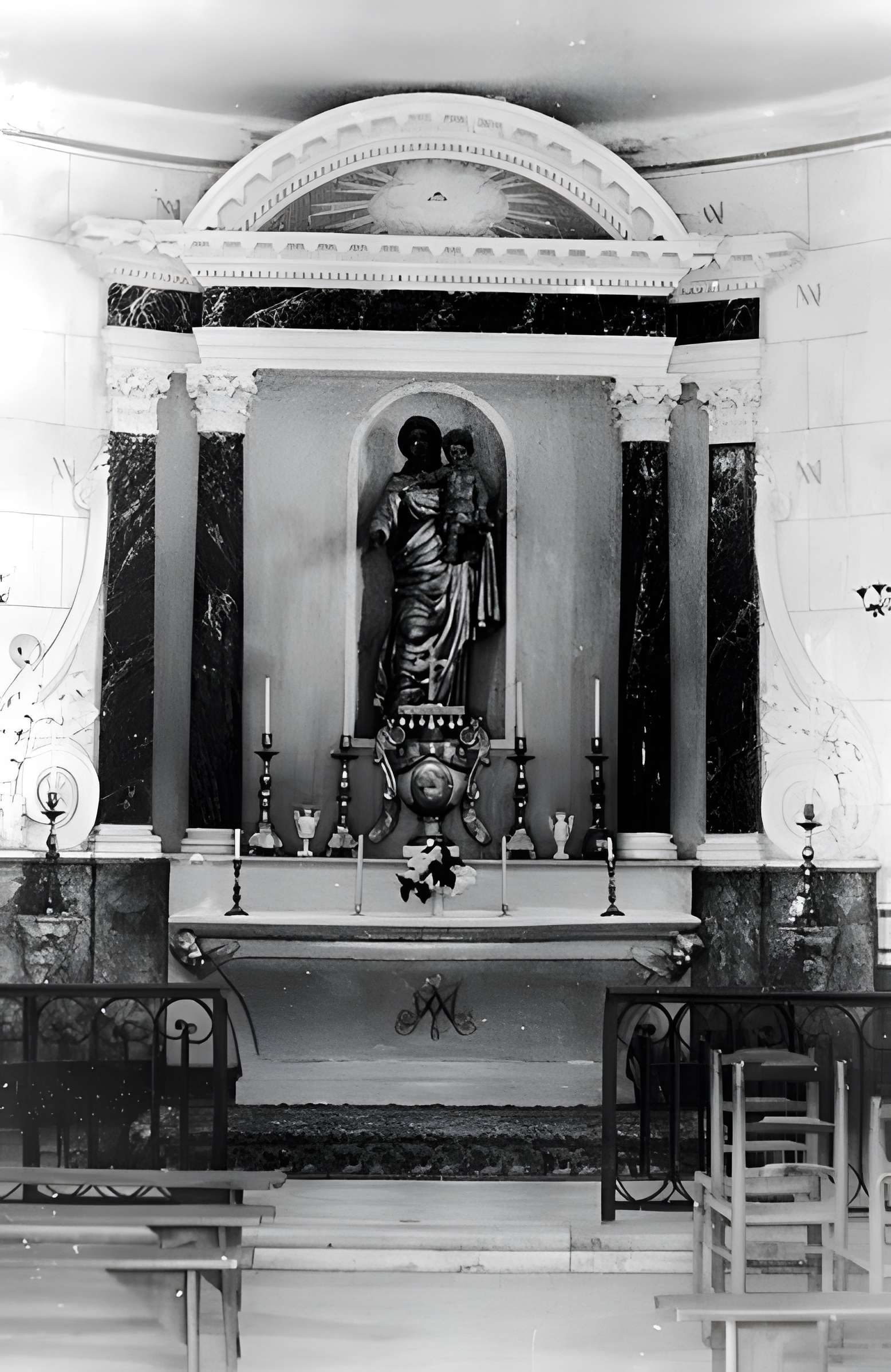 Chapelle Notre-Dame-du-Bout-du-Pont de Lherm