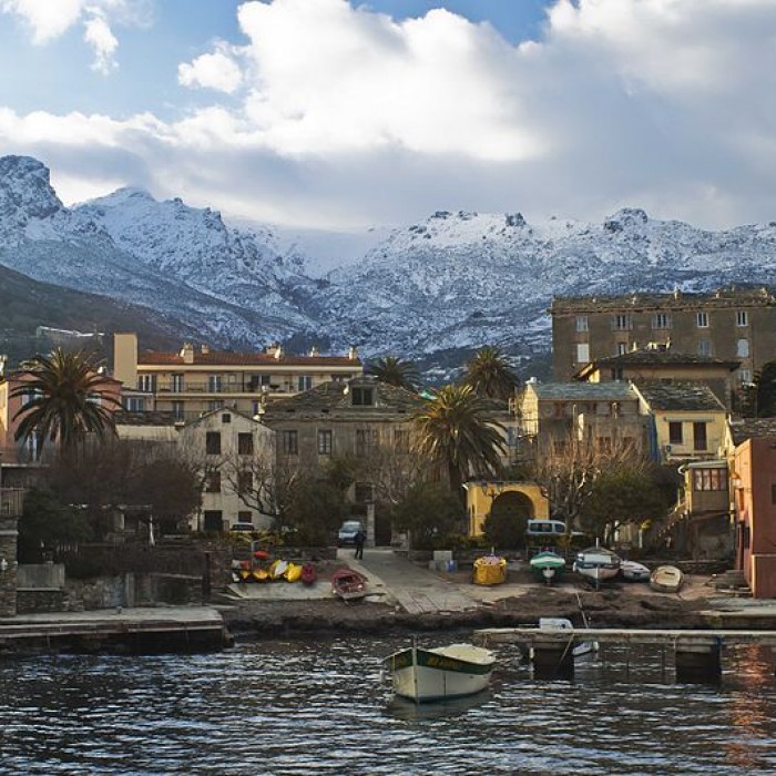Photo de Chapelle Pisane attenant à léglise Santa Maria Assunta à Brando