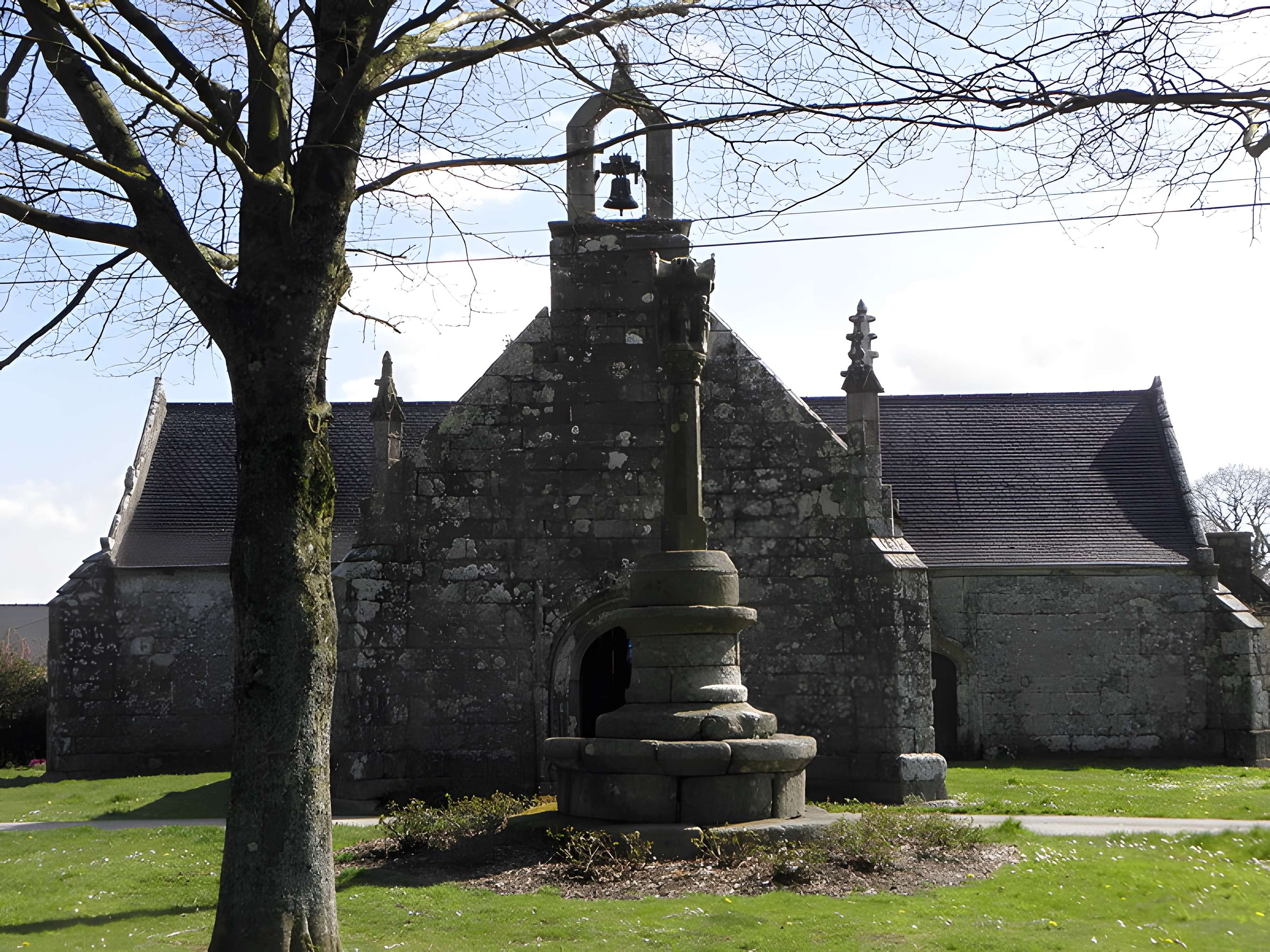 Chapelle Saint-Colomban de Plounévez-Quintin