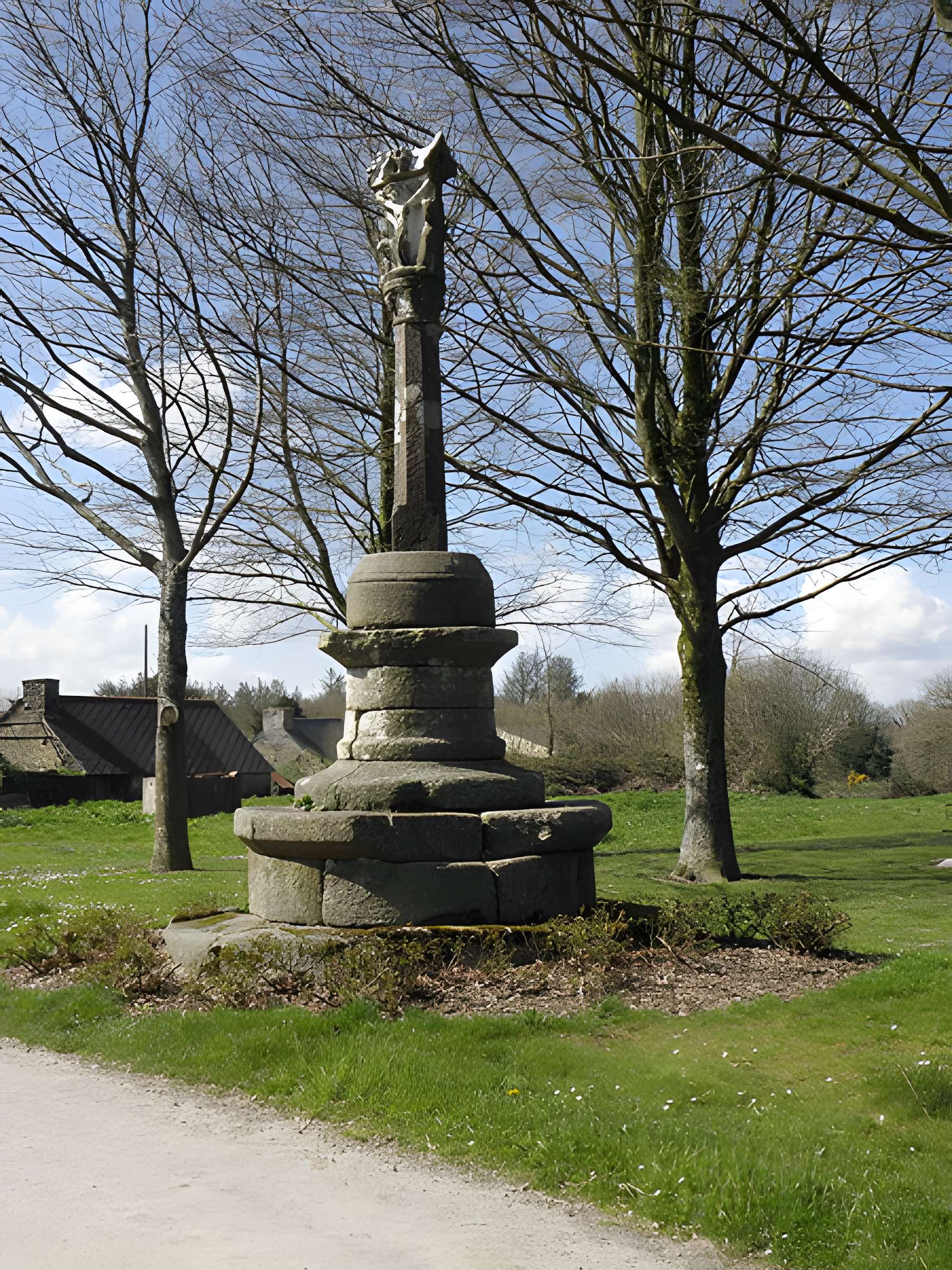 Chapelle Saint-Colomban de Plounévez-Quintin
