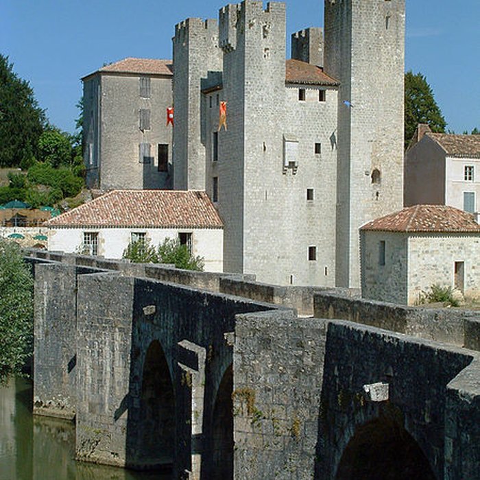 Photo de Moulin des Tours de Barbaste