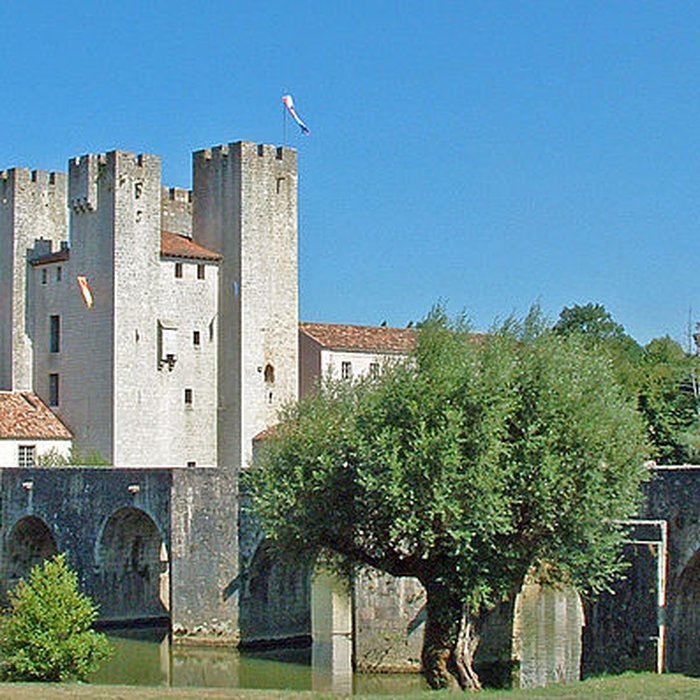 Photo de Moulin des Tours de Barbaste