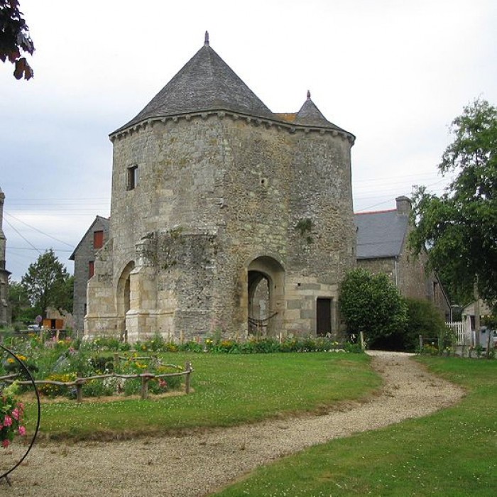 Photo de Ancienne église, actuellement chapelle Sainte-Eutrope