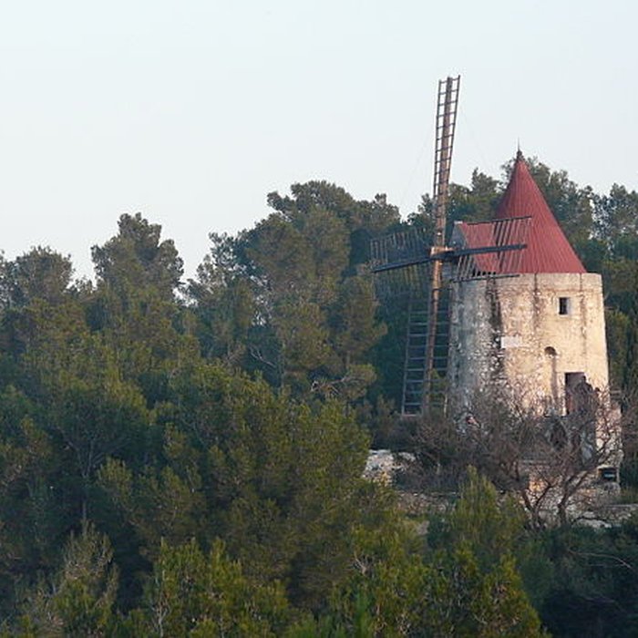 Photo de Moulin Saint-Pierre dit Le Moulin dAlphonse Daudet