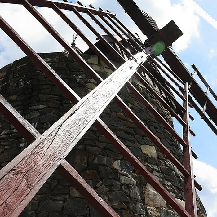 Photo de Moulin Saint-Pierre dit Le Moulin dAlphonse Daudet
