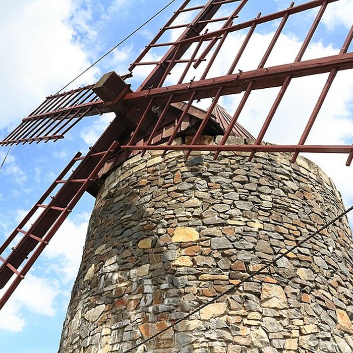 Photo de Moulin Saint-Pierre dit Le Moulin dAlphonse Daudet