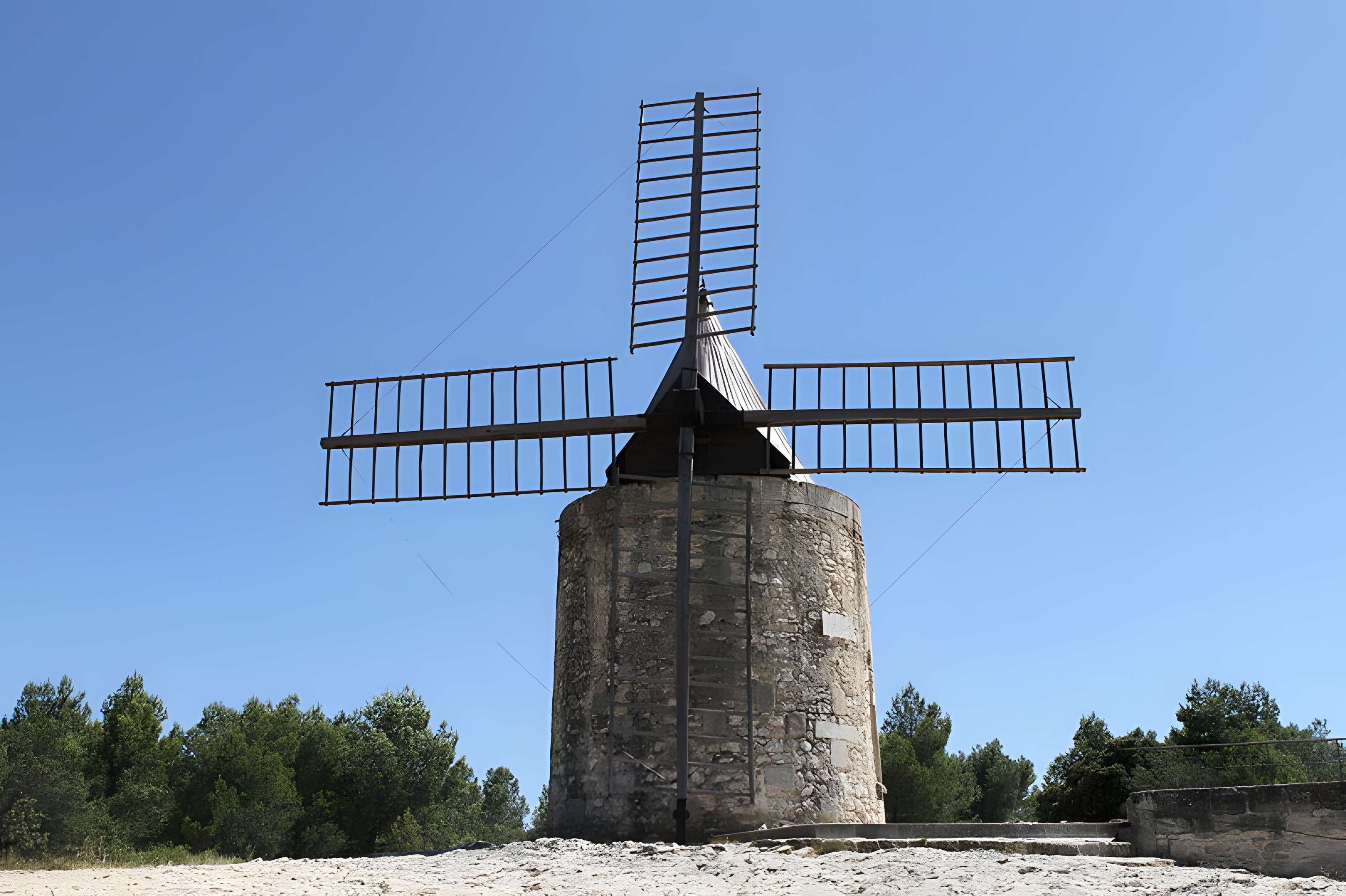 Moulin Saint-Pierre dit Le Moulin d'Alphonse Daudet