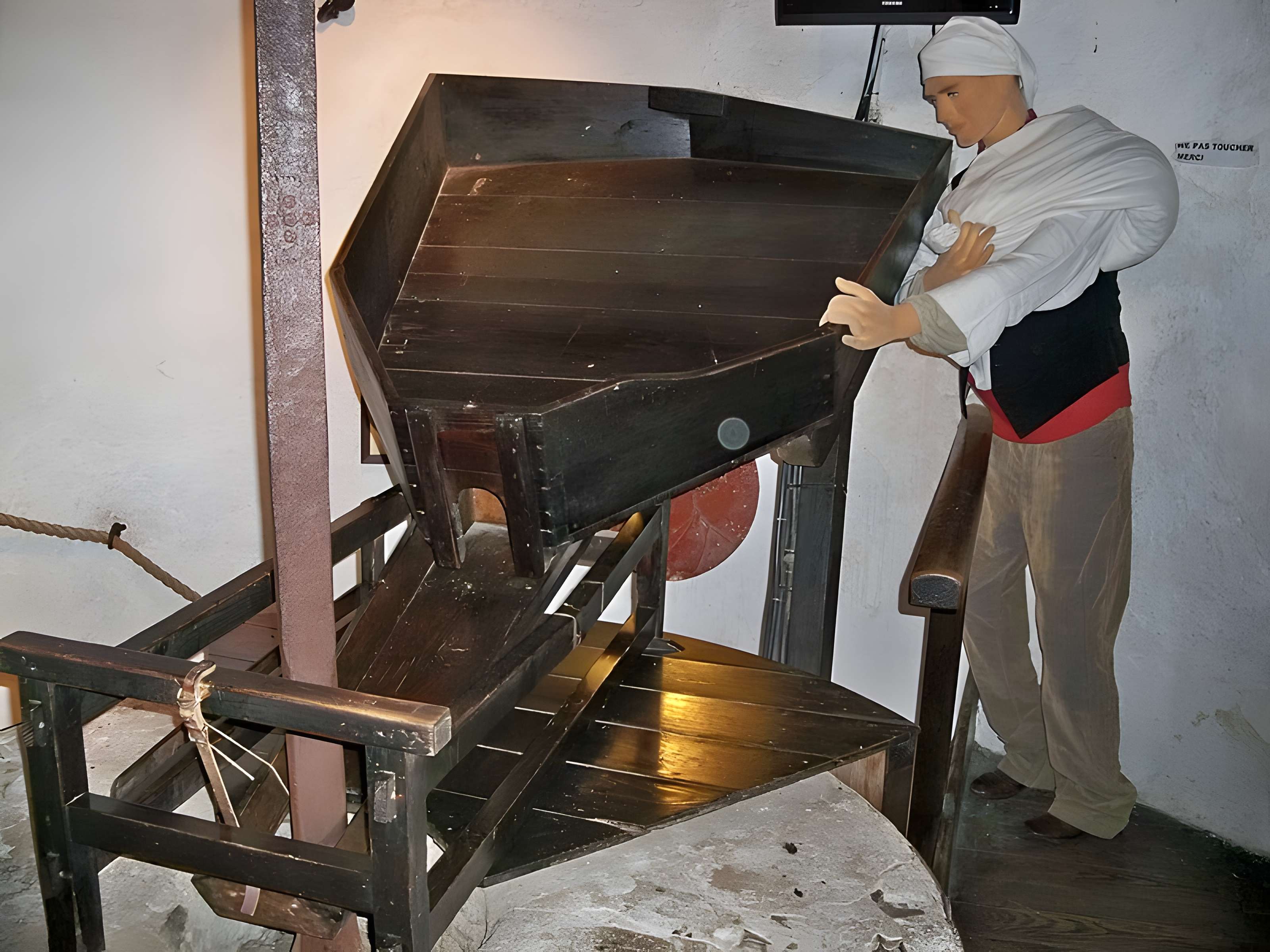 Moulin Saint-Pierre dit Le Moulin d'Alphonse Daudet