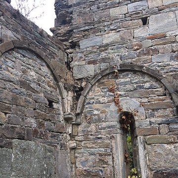 Ruines de la chapelle Sainte-Marie de Casalta