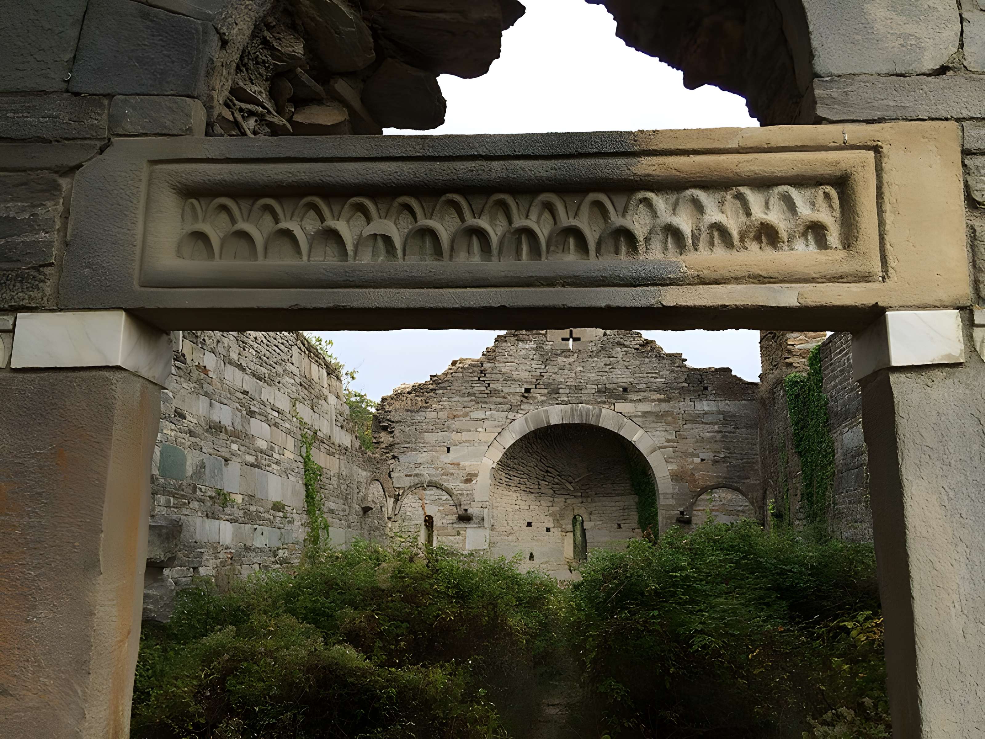 Ruines de la chapelle Sainte-Marie de Casalta