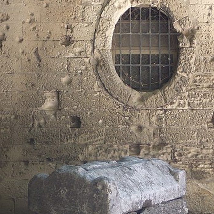 Photo de Nécropole des Alyscamps et Église Saint-Honorat à Arles