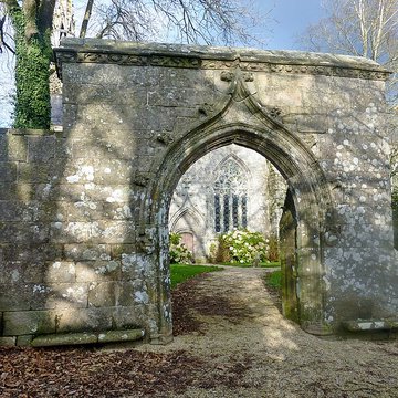 Chapelle Saint-Germain de Plogastel-Saint-Germain