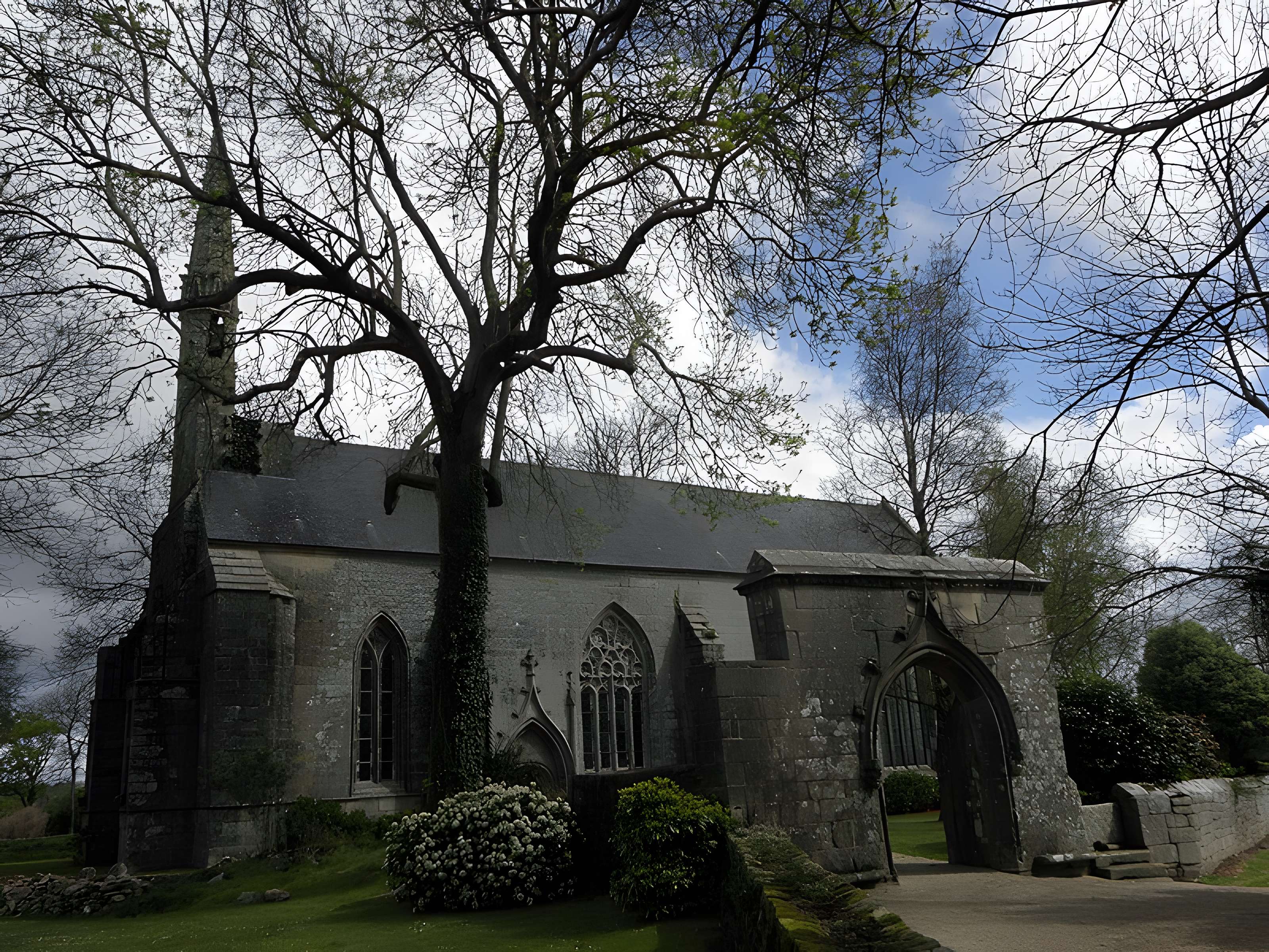 Chapelle Saint-Germain de Plogastel-Saint-Germain