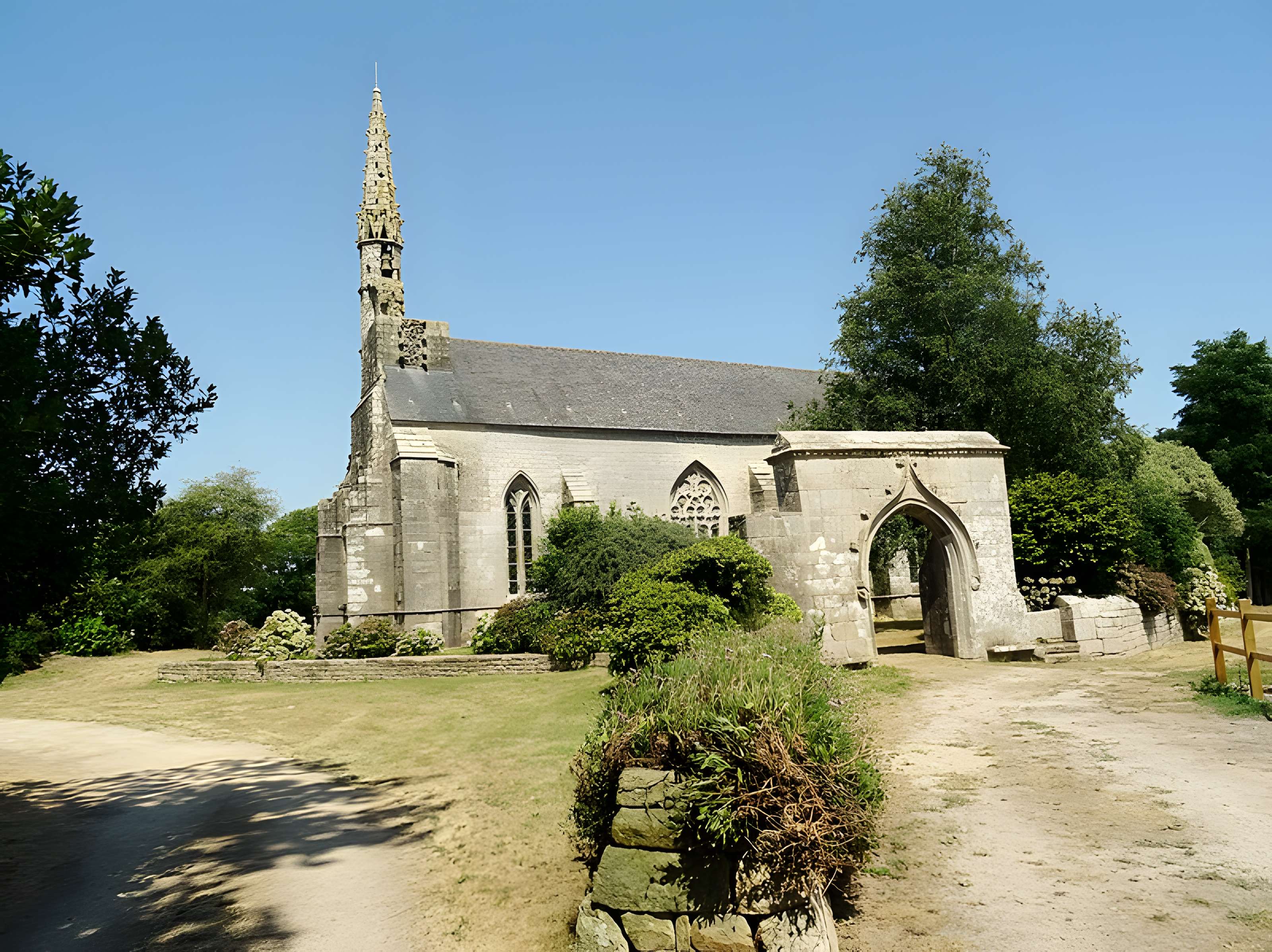 Chapelle Saint-Germain de Plogastel-Saint-Germain