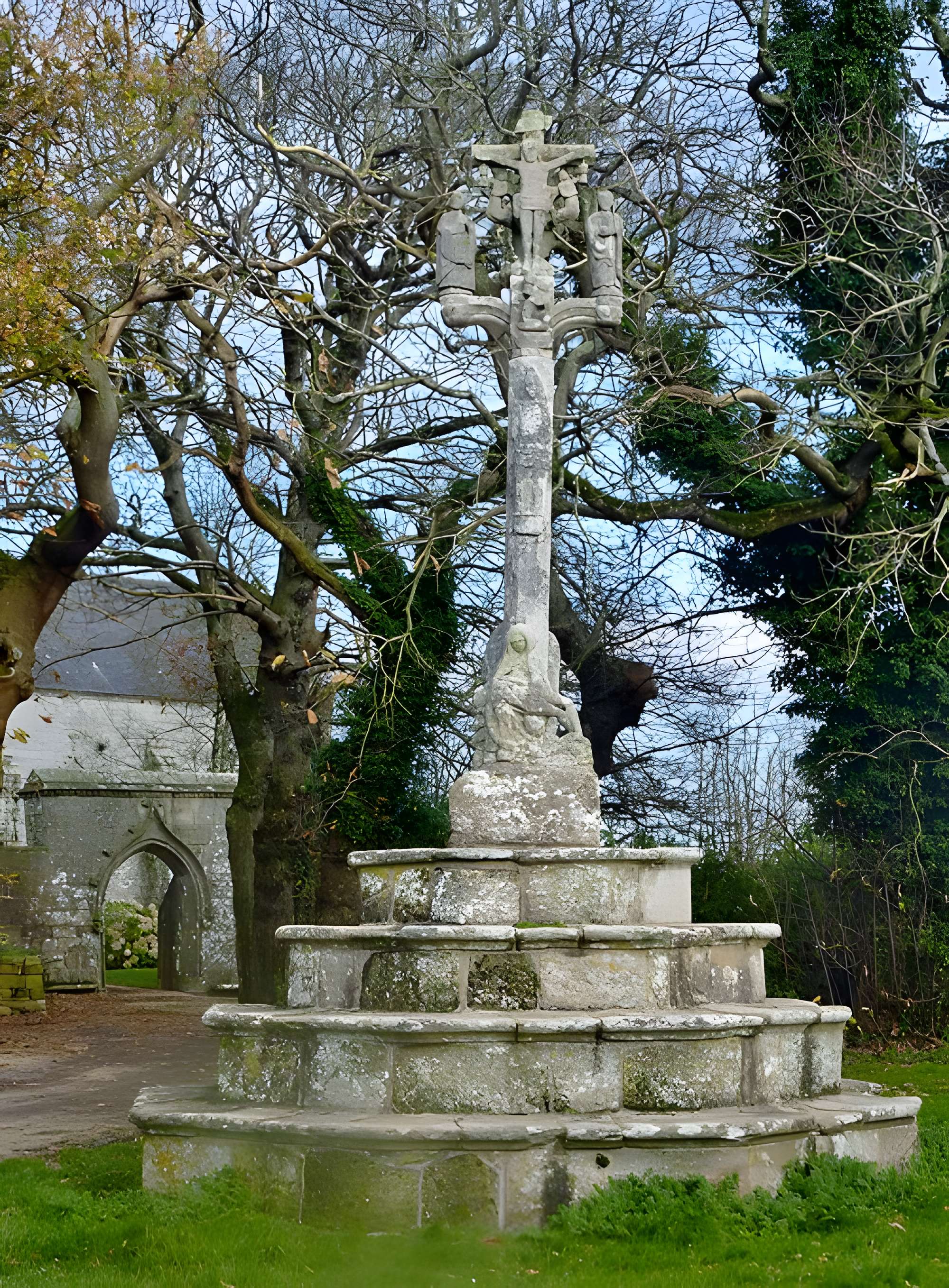 Chapelle Saint-Germain de Plogastel-Saint-Germain
