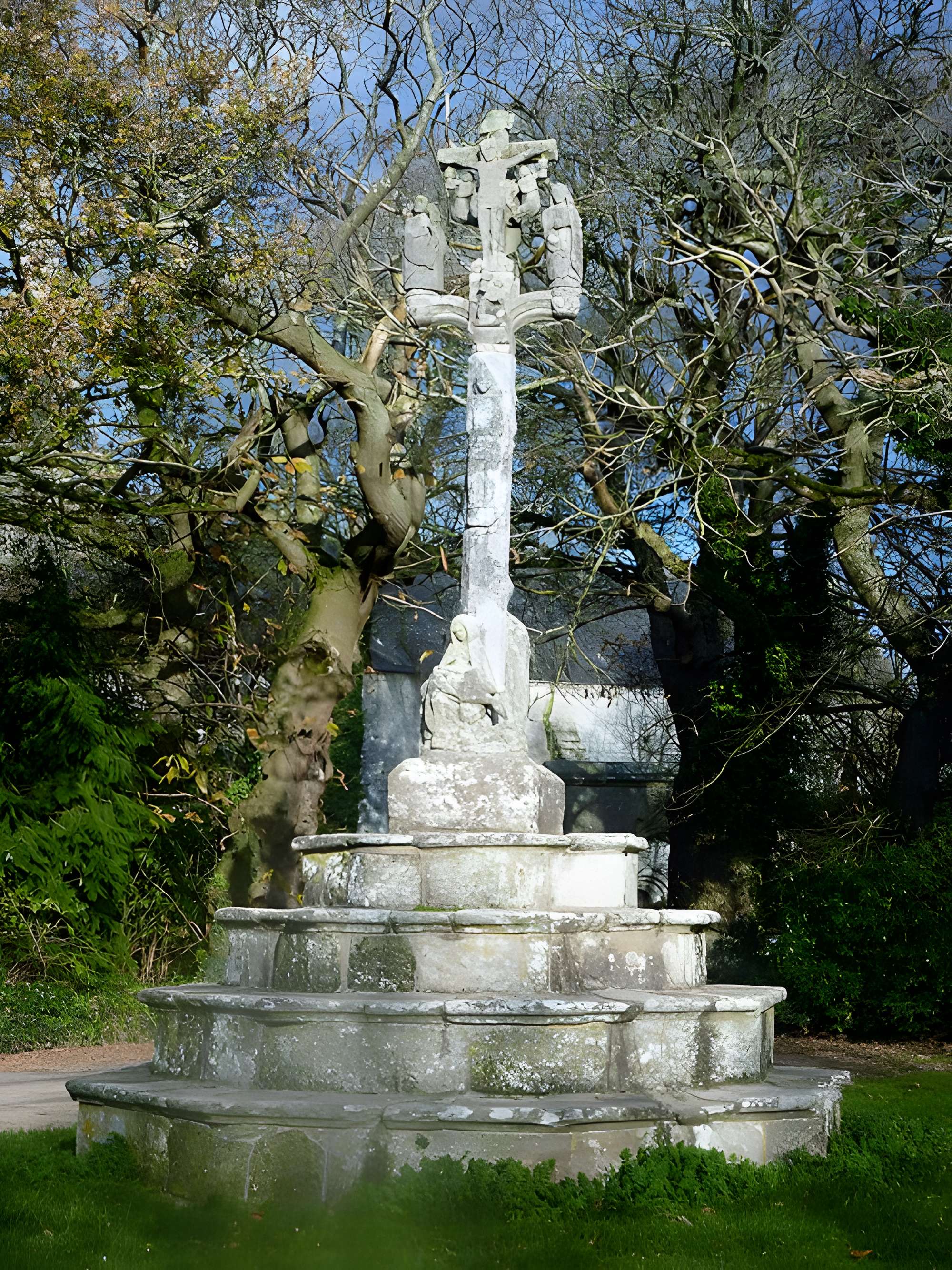 Chapelle Saint-Germain de Plogastel-Saint-Germain